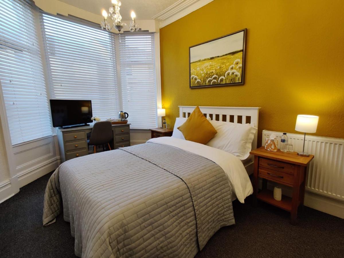 Bradburys Of Blackpool Exteriör bild